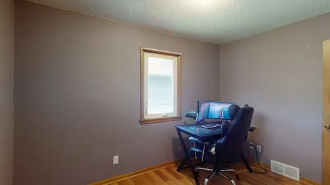 107 9th Avenue NE Dodge Center MN 55927