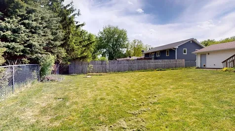 107 9th Avenue NE Dodge Center MN 55927