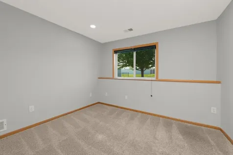 936 S Cedar Street Belle Plaine MN 56011