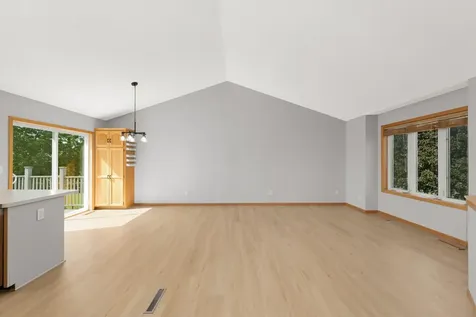 936 S Cedar Street Belle Plaine MN 56011