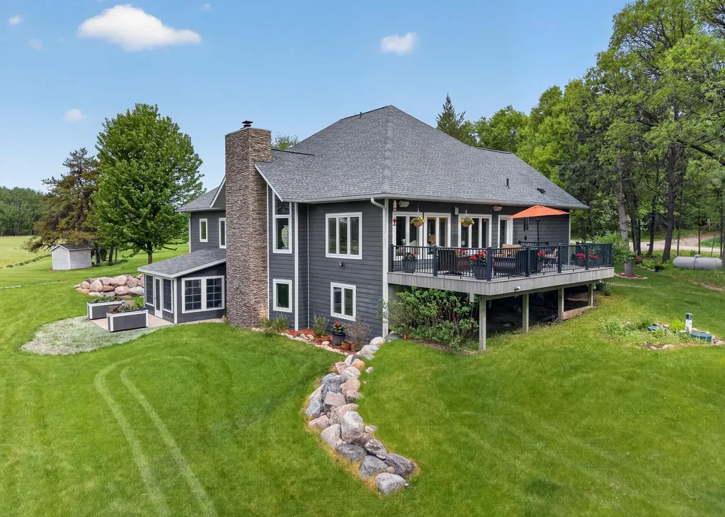 13833 Leaf River Road Wadena MN 56482