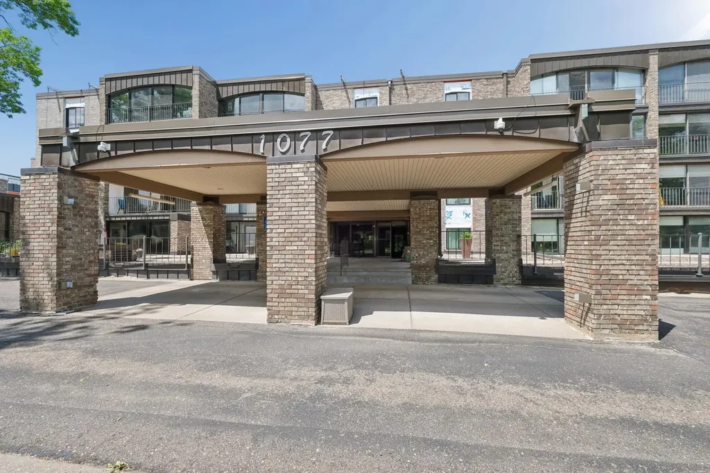 1077 Sibley Memorial Highway Lilydale MN 55118