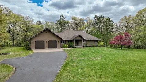 1119 E Chippewa Avenue Bruce WI 54819