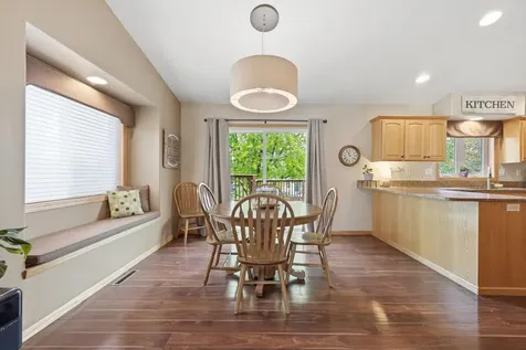 3327 46 Avenue S Fargo ND 58104