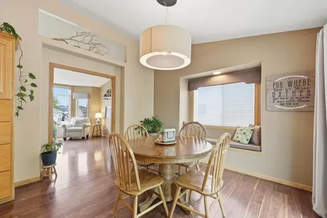 3327 46 Avenue S Fargo ND 58104