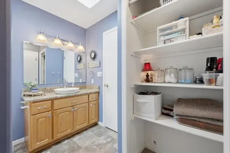 3327 46 Avenue S Fargo ND 58104
