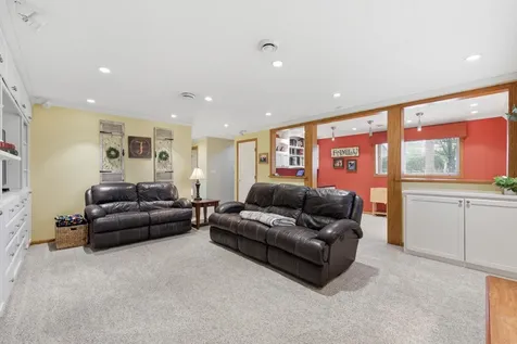 3327 46 Avenue S Fargo ND 58104
