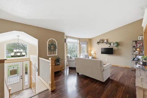 3327 46 Avenue S Fargo ND 58104