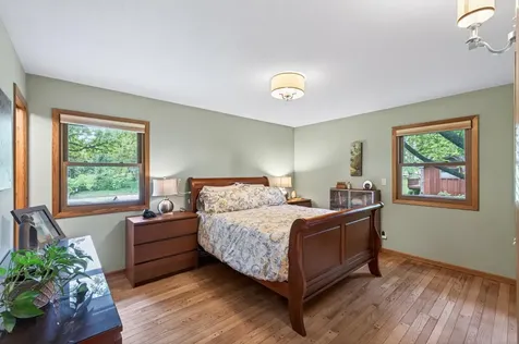 1842 Beecher Drive Eagan MN 55122
