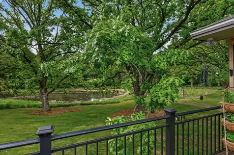 1842 Beecher Drive Eagan MN 55122