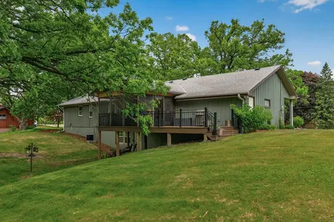 1842 Beecher Drive Eagan MN 55122