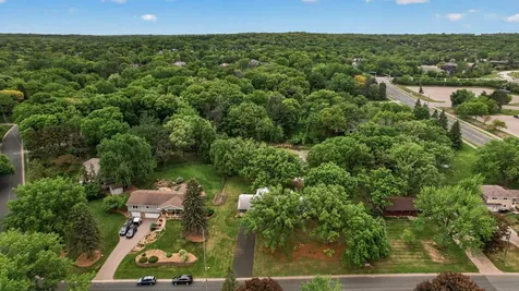 1842 Beecher Drive Eagan MN 55122