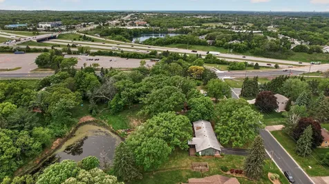 1842 Beecher Drive Eagan MN 55122