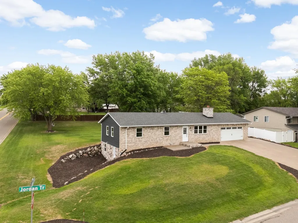 18774 Jordan Trail Lakeville MN 55044