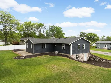 18774 Jordan Trail Lakeville MN 55044