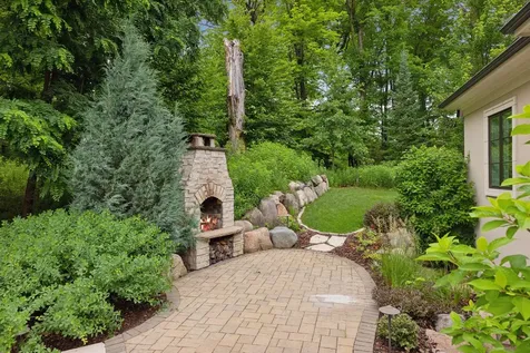 405 Carpenters Point Wayzata MN 55391