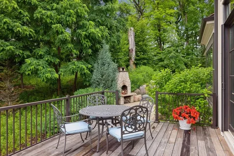 405 Carpenters Point Wayzata MN 55391