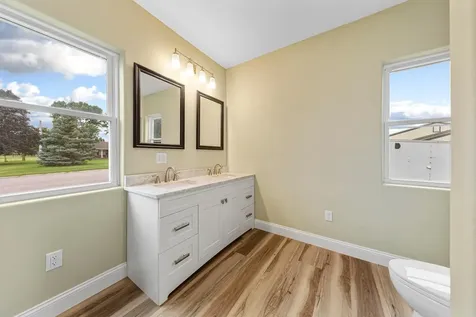 515 Benzel Avenue SW Madelia MN 56062