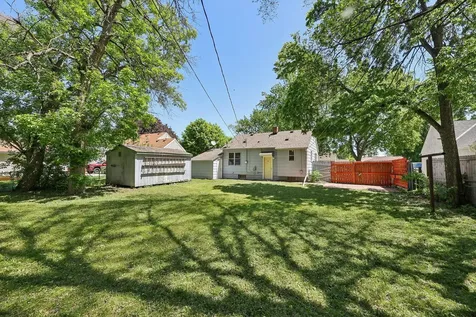 5327 Colfax Avenue N Brooklyn Center MN 55430