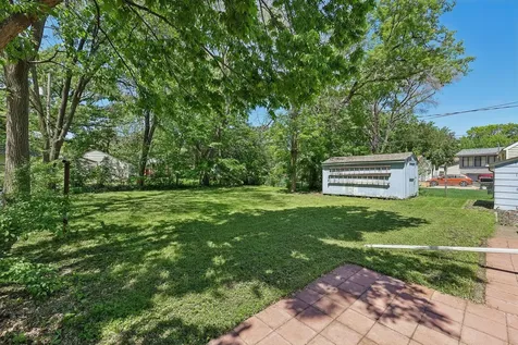 5327 Colfax Avenue N Brooklyn Center MN 55430