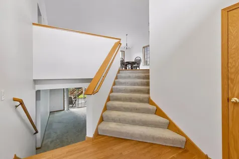 909 Basenji Curve Shakopee MN 55379