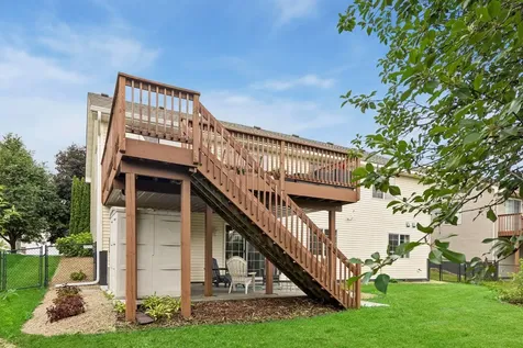 909 Basenji Curve Shakopee MN 55379