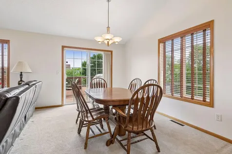 909 Basenji Curve Shakopee MN 55379