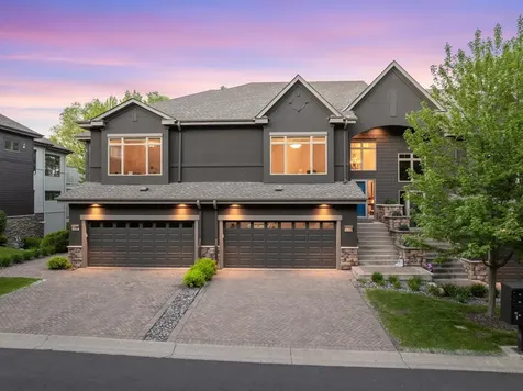 671 Willoughby Way E Minnetonka MN 55305