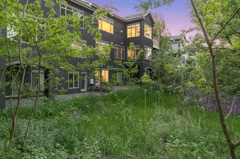 671 Willoughby Way E Minnetonka MN 55305
