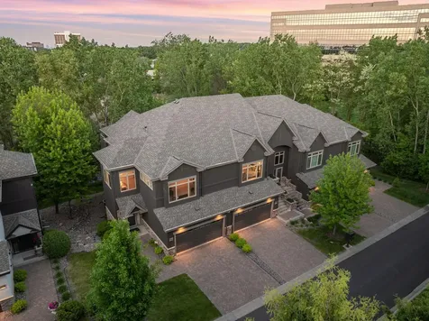 671 Willoughby Way E Minnetonka MN 55305