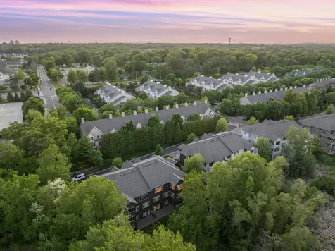 671 Willoughby Way E Minnetonka MN 55305