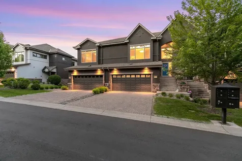 671 Willoughby Way E Minnetonka MN 55305