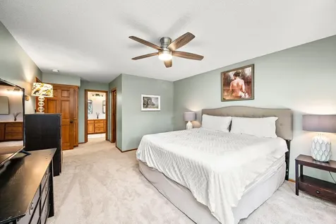4769 White Oak Court Eagan MN 55122
