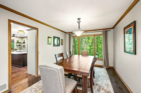 4769 White Oak Court Eagan MN 55122