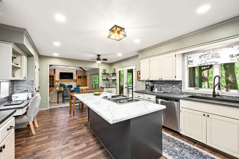 4769 White Oak Court Eagan MN 55122