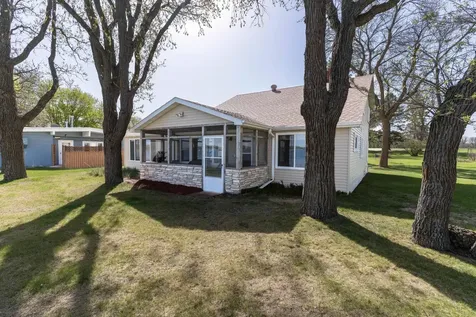 20997 Elks Point Road Fergus Falls MN 56537