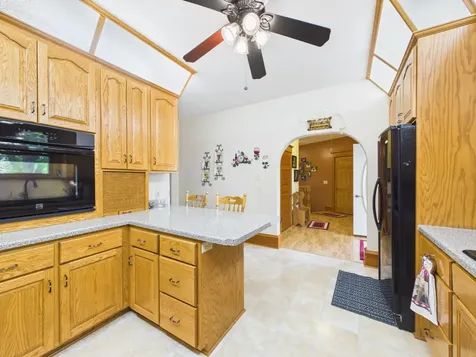 413 1st Avenue N Freeport MN 56331