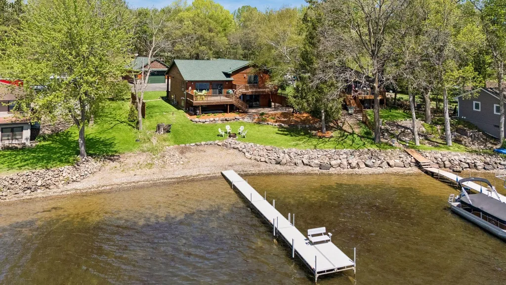 32940 Nueman Trail Lindstrom MN 55045