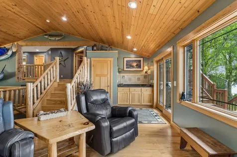 32940 Nueman Trail Lindstrom MN 55045