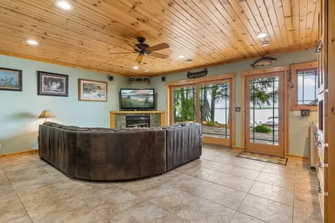 32940 Nueman Trail Lindstrom MN 55045