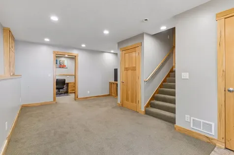 32940 Nueman Trail Lindstrom MN 55045