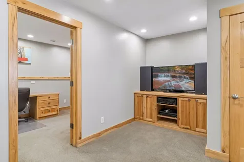 32940 Nueman Trail Lindstrom MN 55045