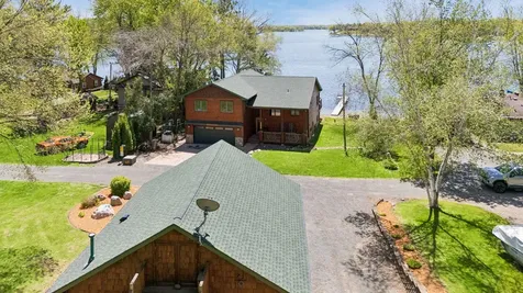 32940 Nueman Trail Lindstrom MN 55045