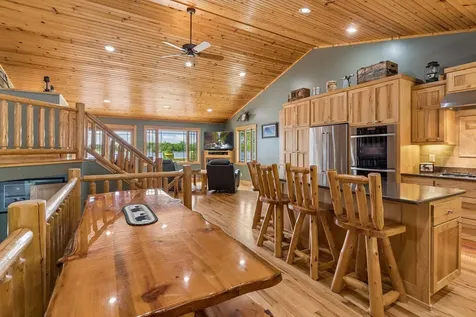 32940 Nueman Trail Lindstrom MN 55045