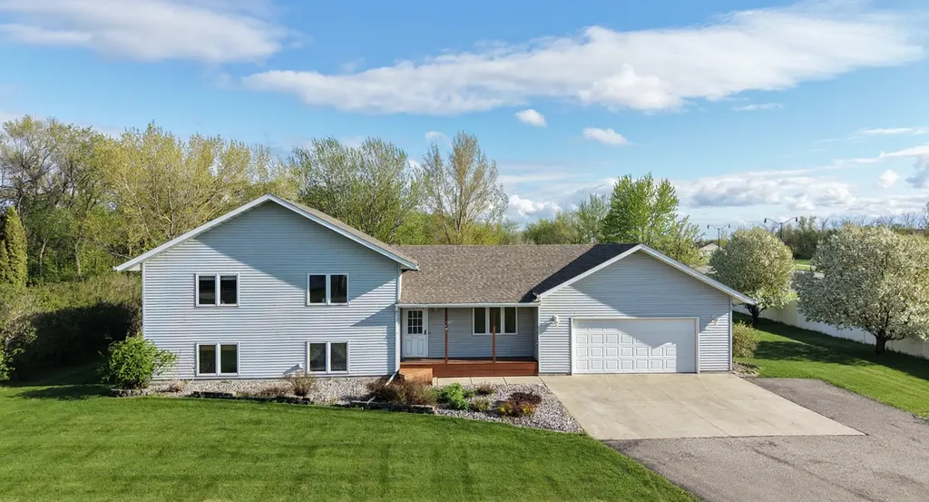 104 Golden Spike Road West Fargo ND 58078