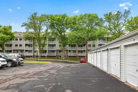 1601 N Innsbruck Drive Fridley MN 55432