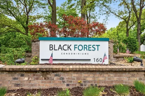 1601 N Innsbruck Drive Fridley MN 55432