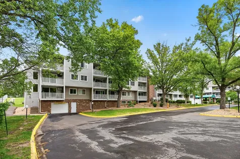 1601 N Innsbruck Drive Fridley MN 55432