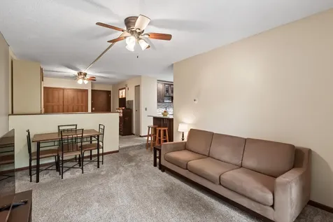 1601 N Innsbruck Drive Fridley MN 55432