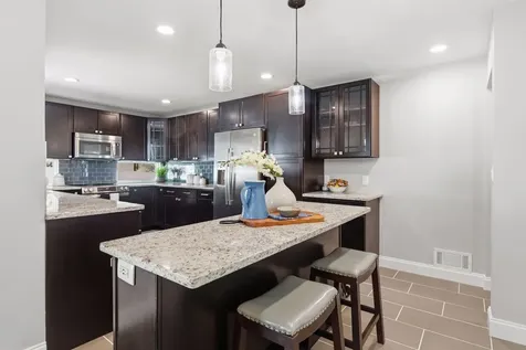 4850 W 64th Street Edina MN 55435